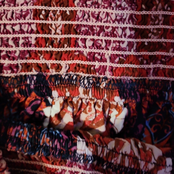 Hollister boho mini skirt medium - Picture 4 of 4